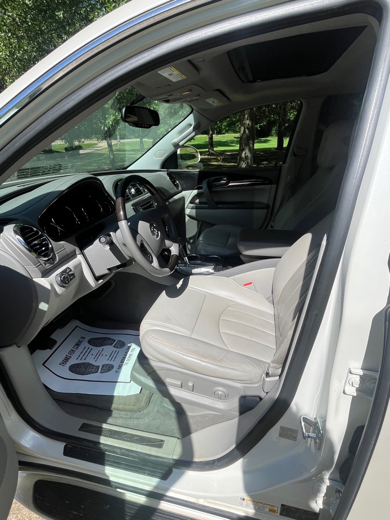 Photo 5 of this BUICK ENCLAVE