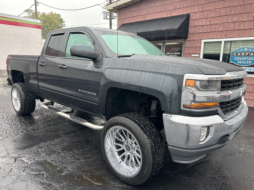2017 CHEVROLET SILVERADO 1500 LT Pick-Up - 7485 - Image 1