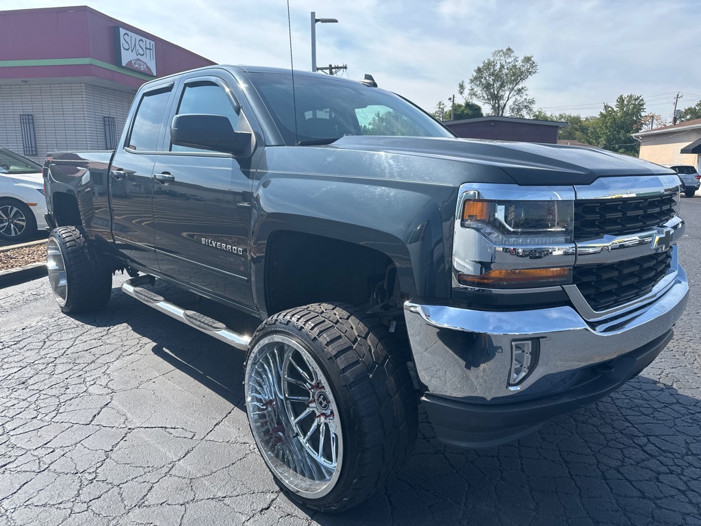 2017 CHEVROLET SILVERADO 1500 - Image 1