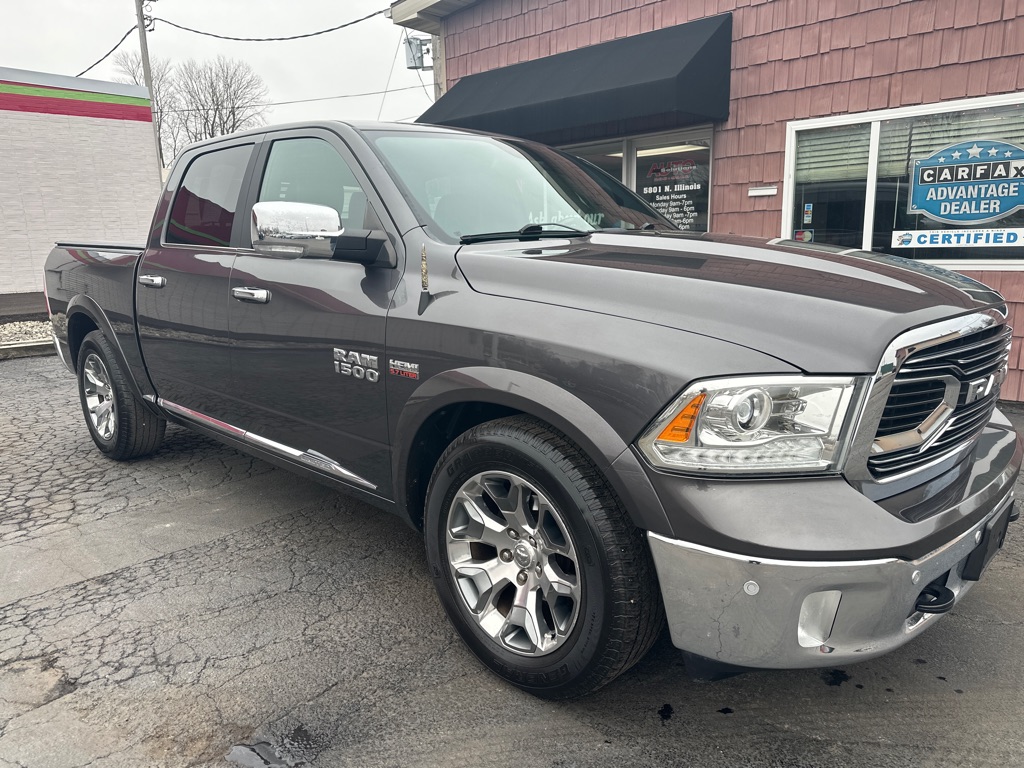 2017 RAM 1500 LIMITED Pick-Up - Image 1