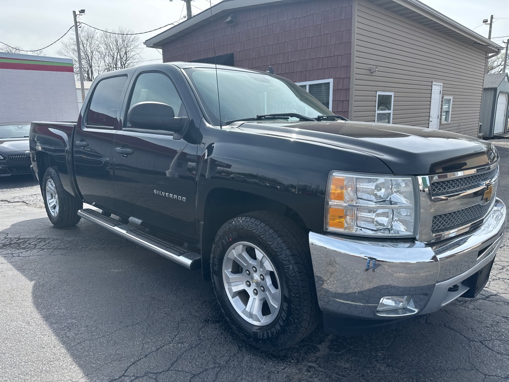 2012 CHEVROLET SILVERADO 1500 LT Truck - Image 1