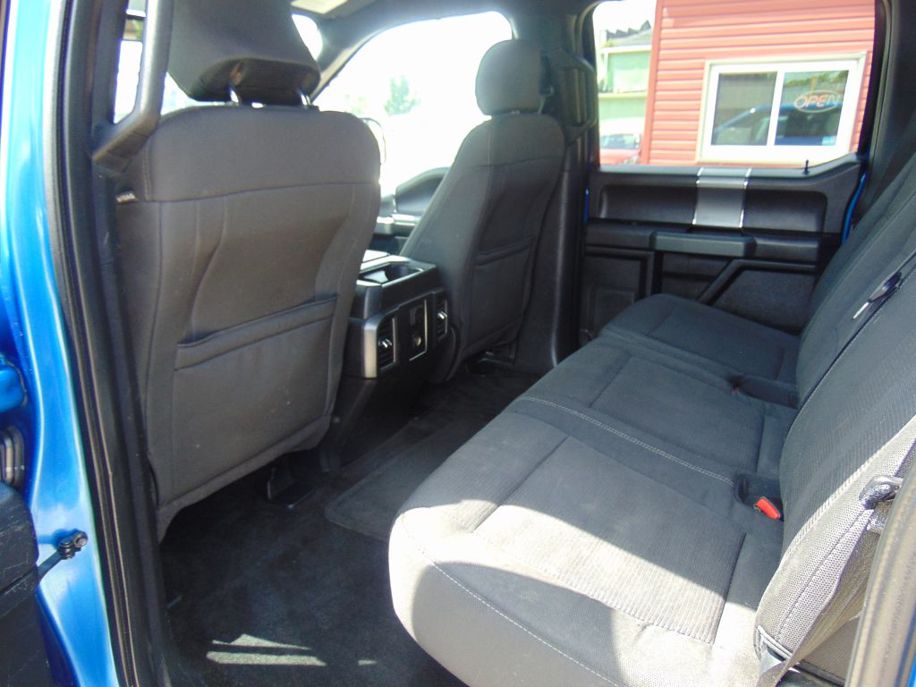 Photo 9 of this FORD F150 XLT