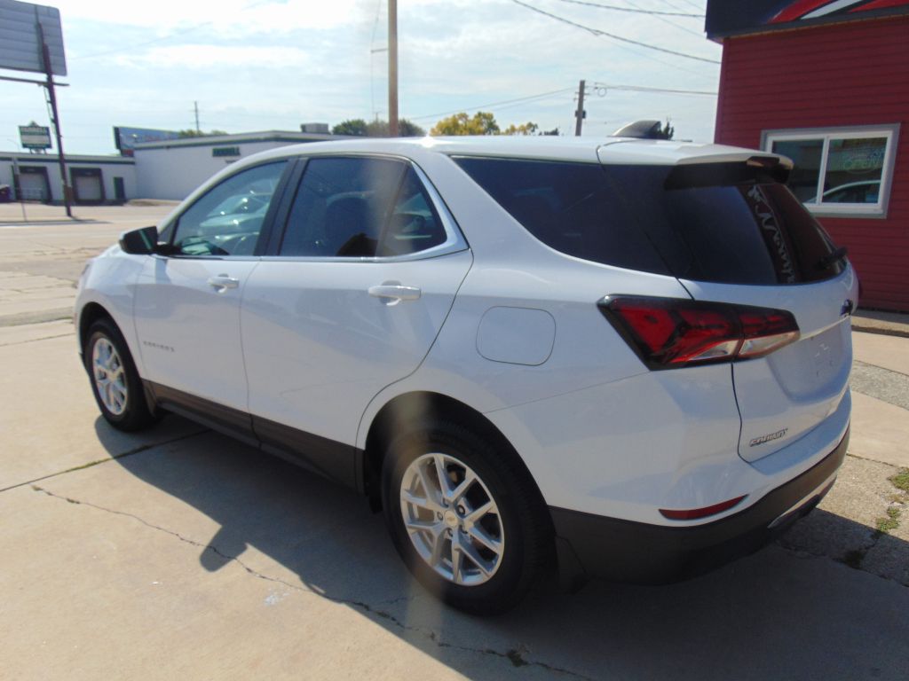 Photo 7 of this CHEVROLET EQUINOX LT