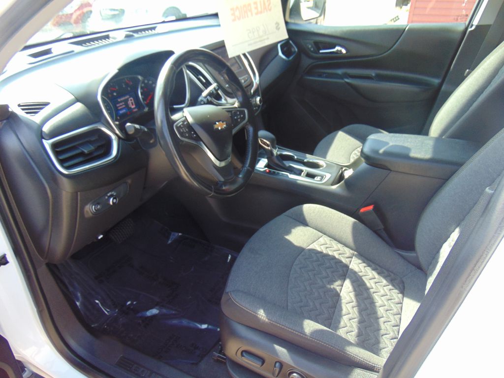 Photo 11 of this CHEVROLET EQUINOX LT