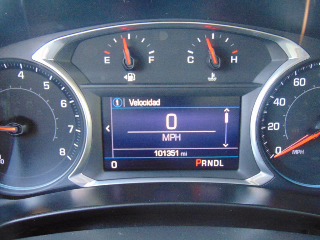 Photo 12 of this CHEVROLET EQUINOX LT