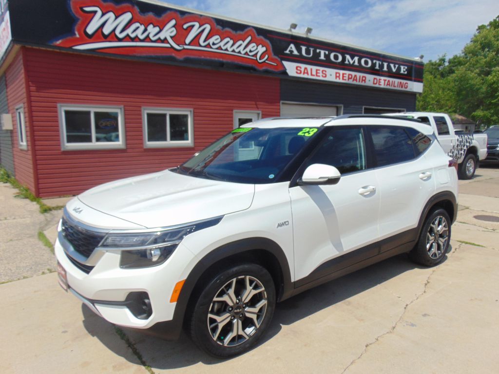 2023 KIA SELTOS EX