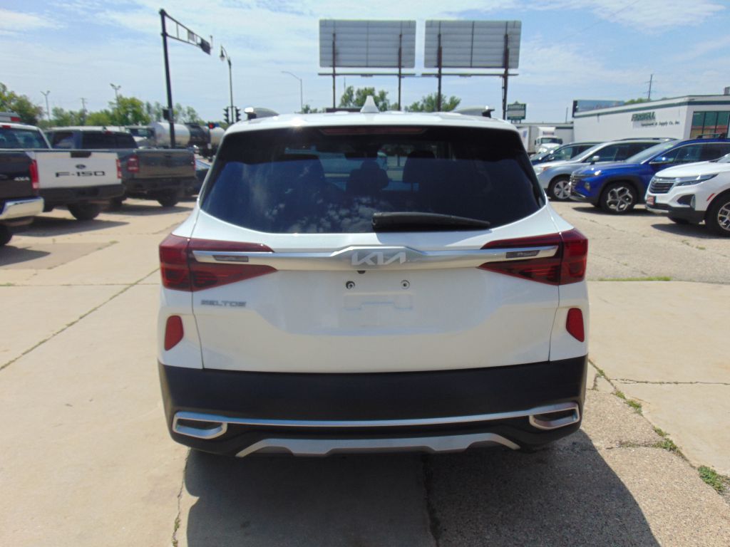 Photo 6 of this KIA SELTOS EX