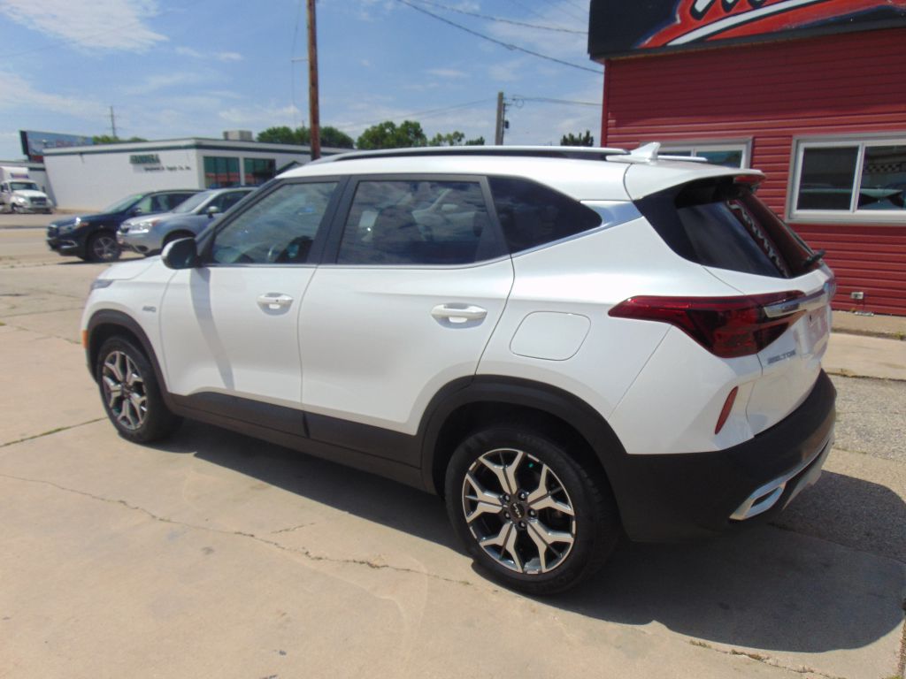 Photo 7 of this KIA SELTOS EX