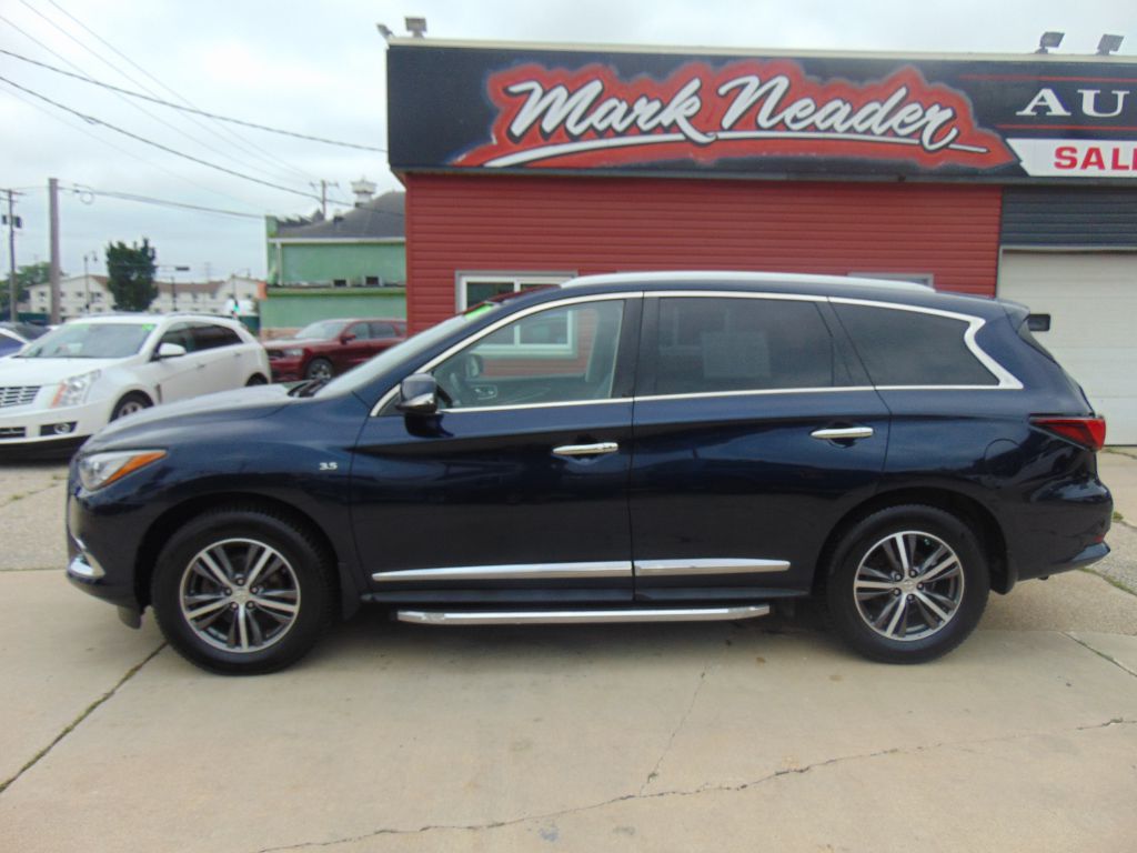 Photo 8 of this INFINITI QX60