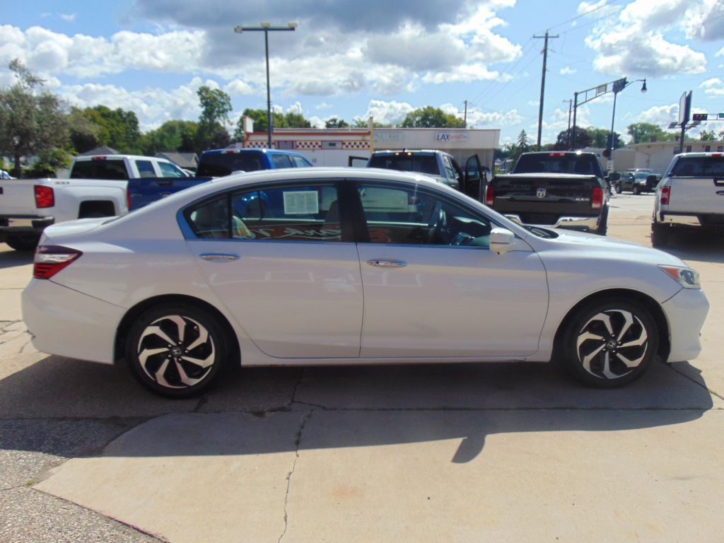 Photo 4 of this HONDA ACCORD EXL