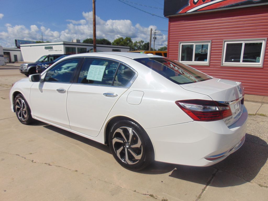 Photo 7 of this HONDA ACCORD EXL