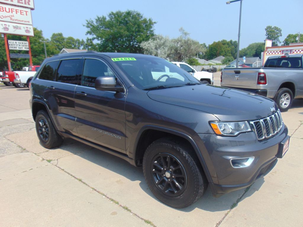 Photo 3 of this JEEP GRAND CHEROKEE