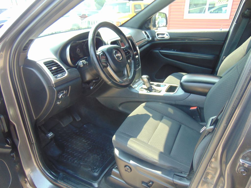 Photo 11 of this JEEP GRAND CHEROKEE