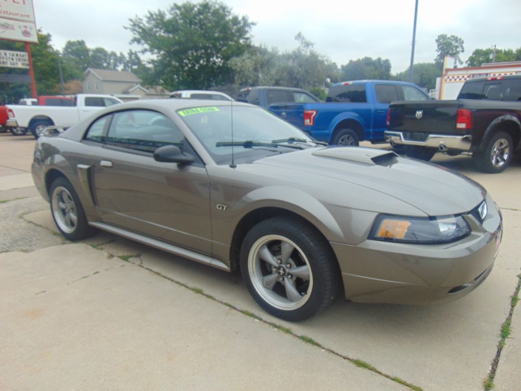 Photo 3 of this FORD MUSTANG GT