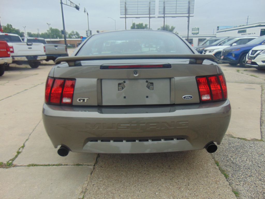 Photo 7 of this FORD MUSTANG GT