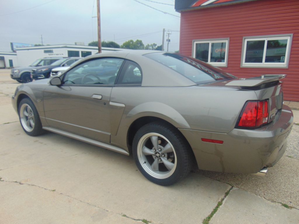 Photo 8 of this FORD MUSTANG GT