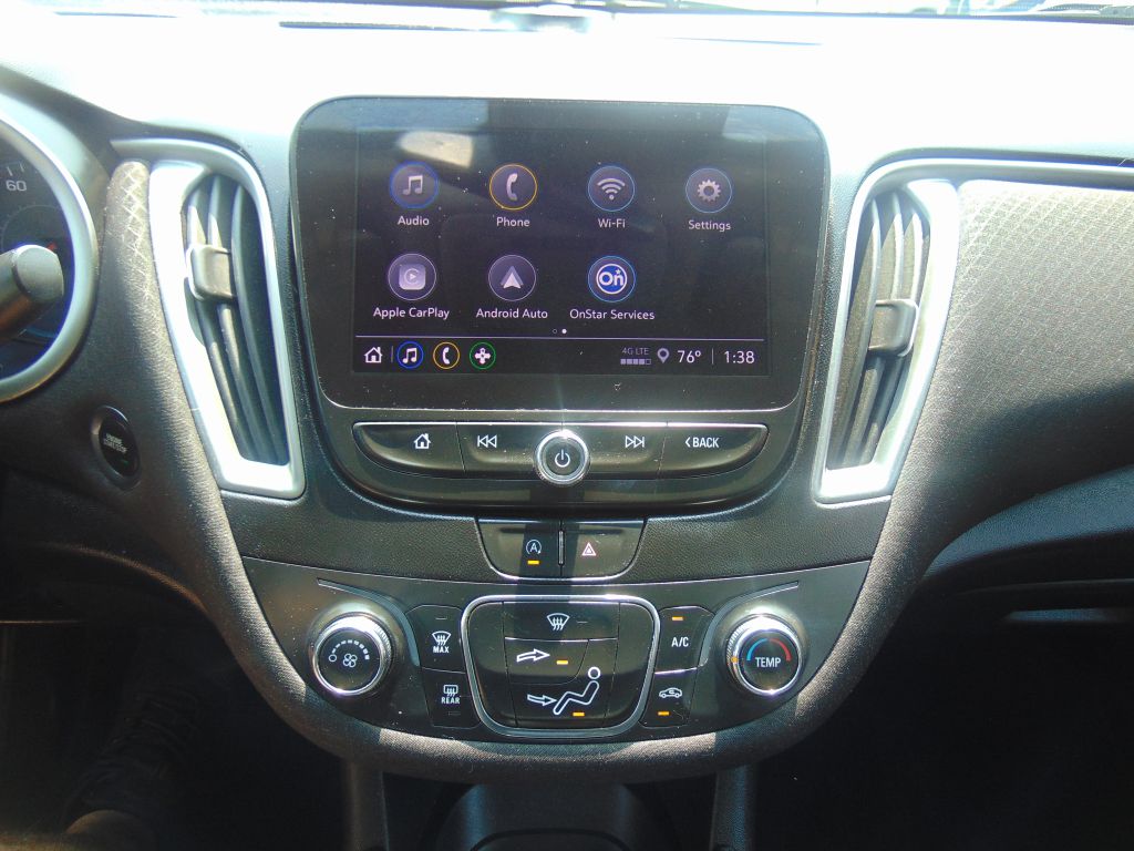 Photo 10 of this CHEVROLET MALIBU LT