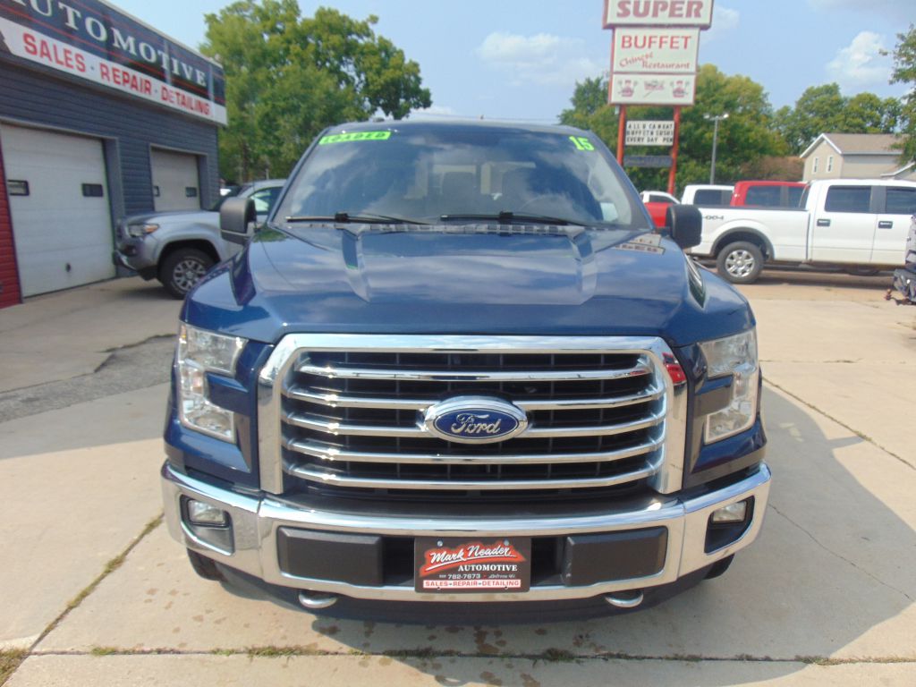 Photo 2 of this FORD F150 XLT