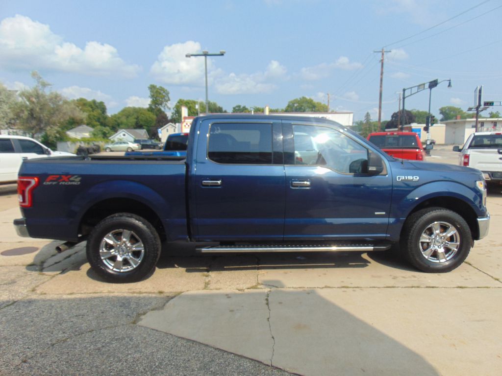 Photo 4 of this FORD F150 XLT
