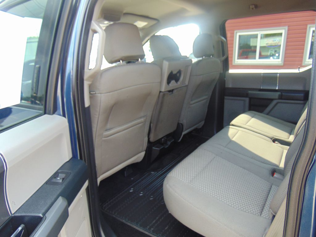 Photo 9 of this FORD F150 XLT
