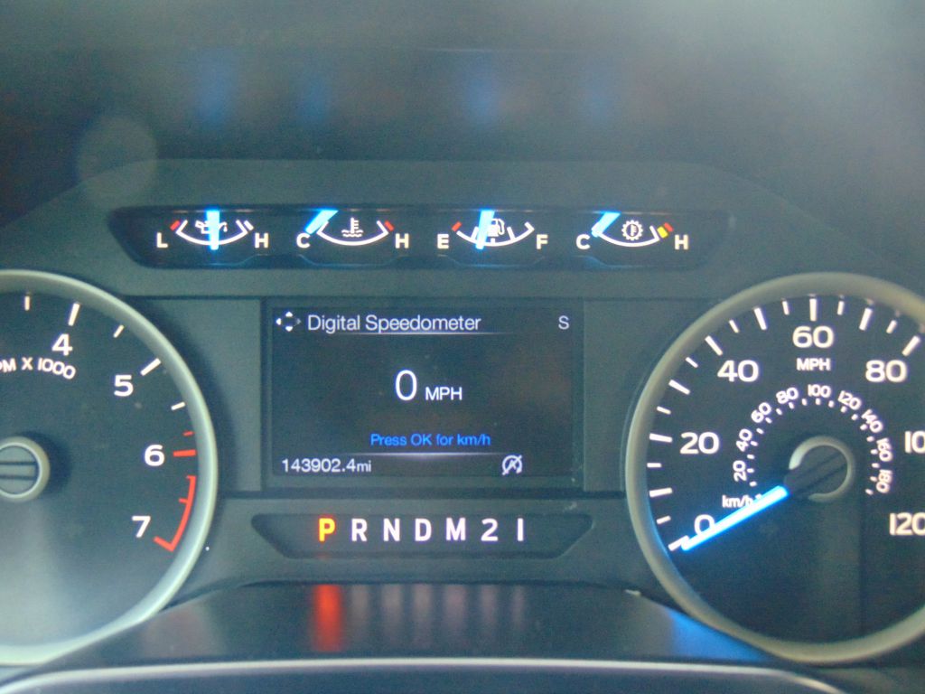 Photo 12 of this FORD F150 XLT