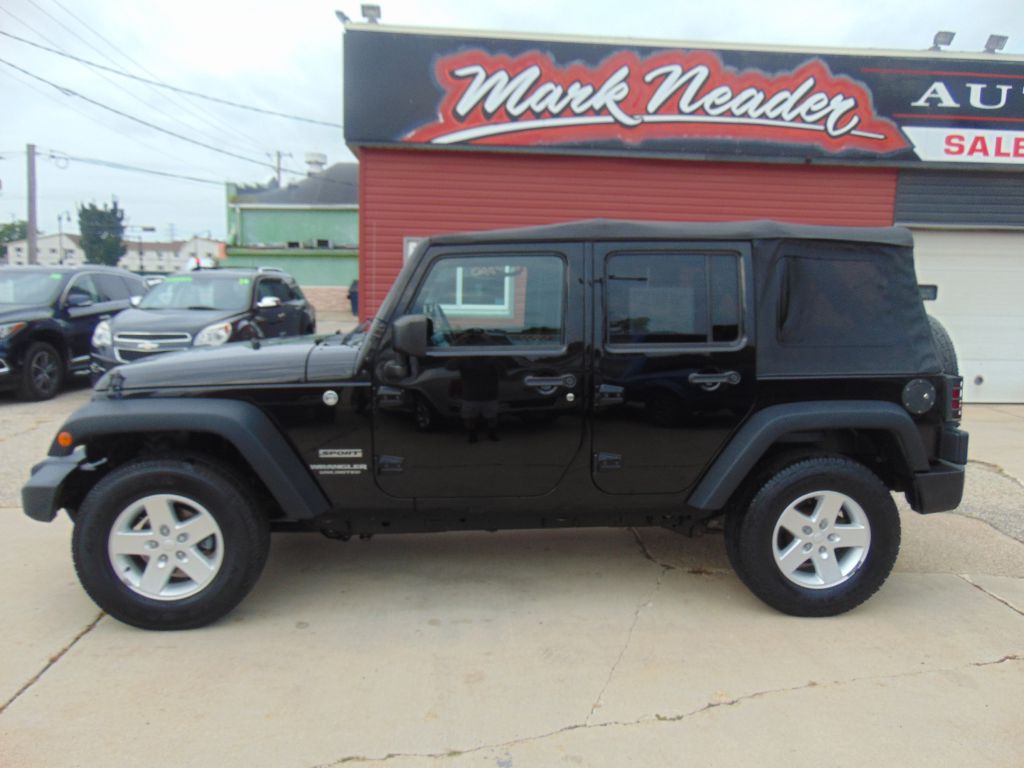 Photo 8 of this JEEP WRANGLER UNLIMI