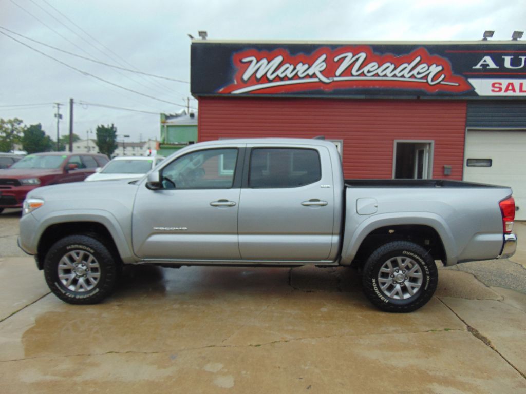 Photo 8 of this TOYOTA TACOMA SR5