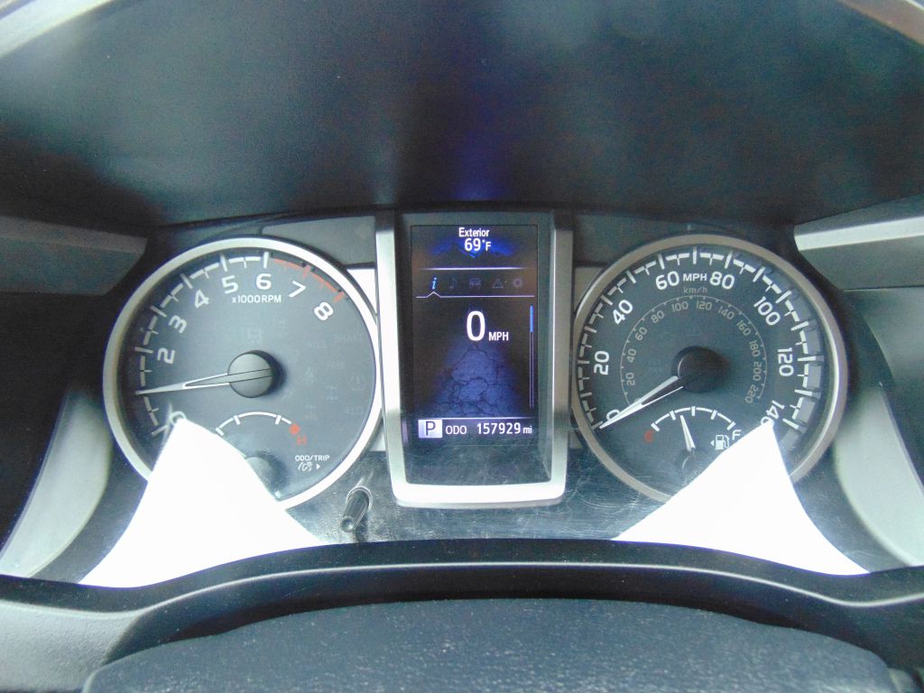 Photo 12 of this TOYOTA TACOMA SR5