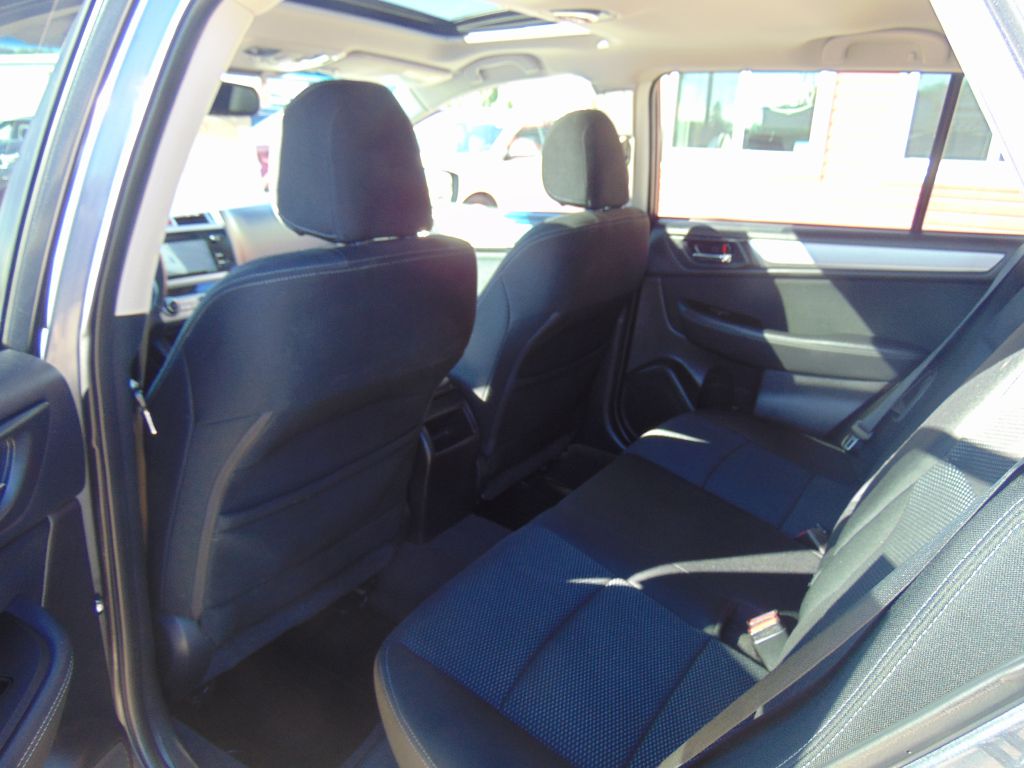 Photo 9 of this SUBARU OUTBACK