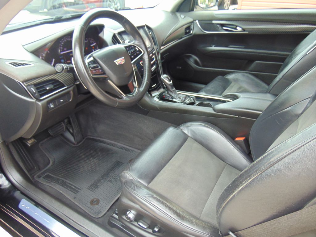Photo 9 of this CADILLAC ATS LUXURY
