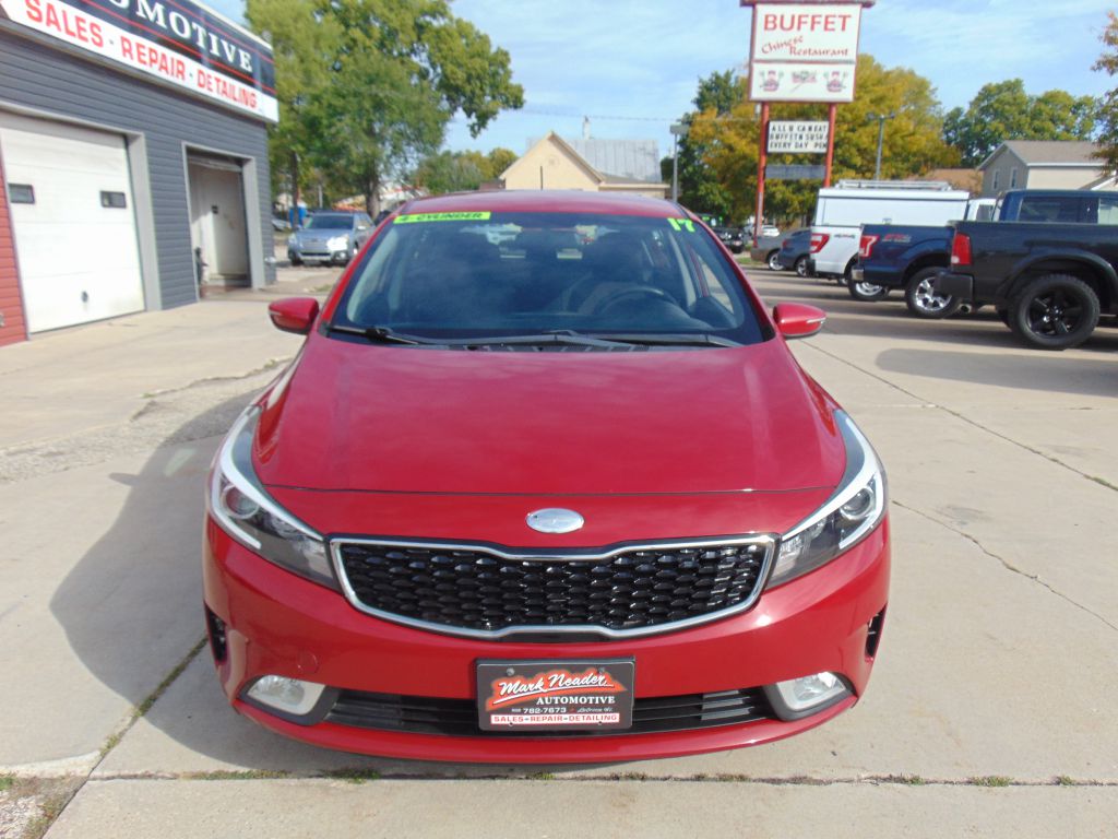 Photo 2 of this KIA FORTE 5 LX