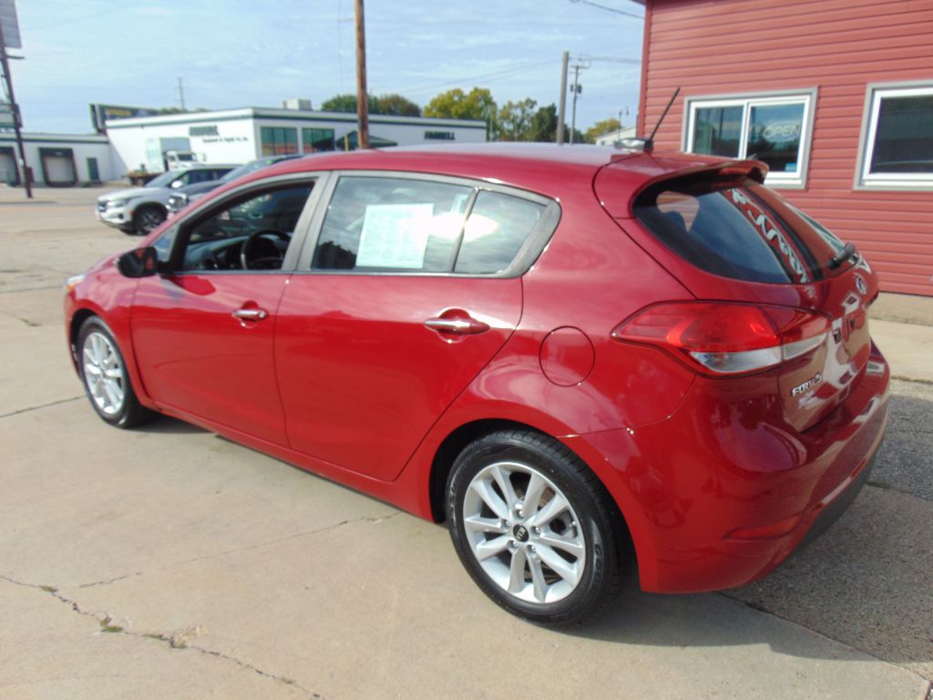 Photo 7 of this KIA FORTE 5 LX
