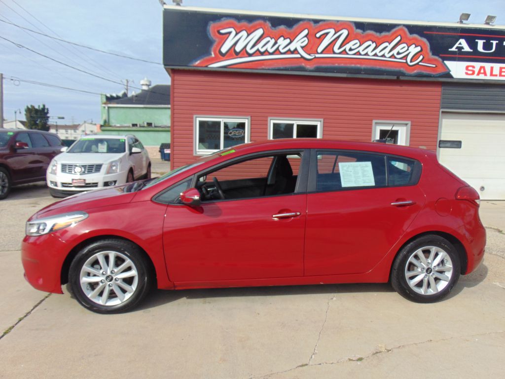 Photo 8 of this KIA FORTE 5 LX