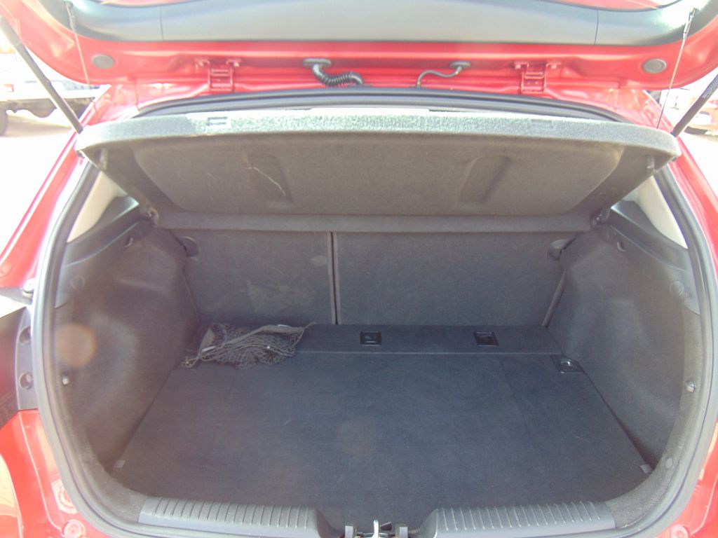 Photo 10 of this KIA FORTE 5 LX