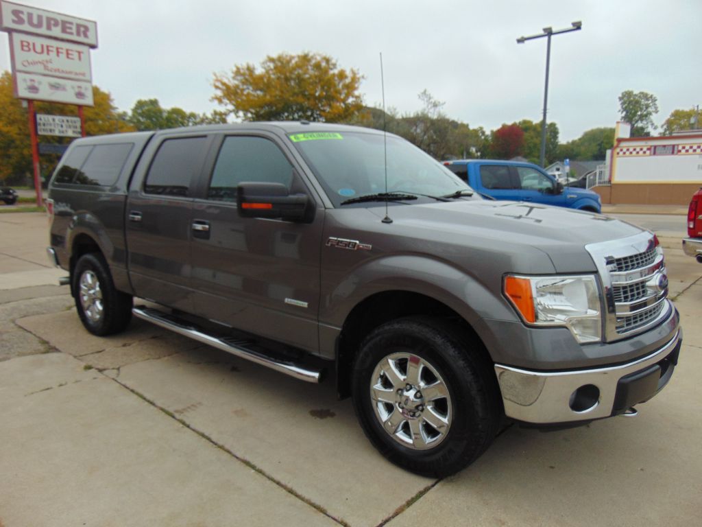 Photo 3 of this FORD F150 XLT