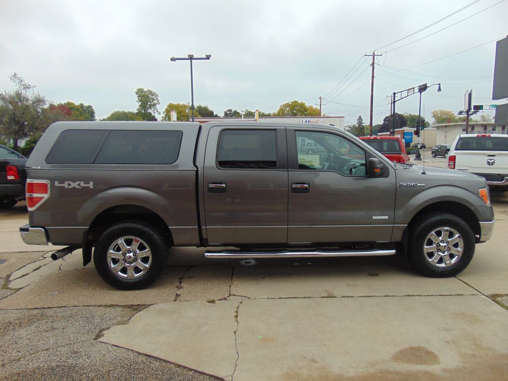 Photo 4 of this FORD F150 XLT