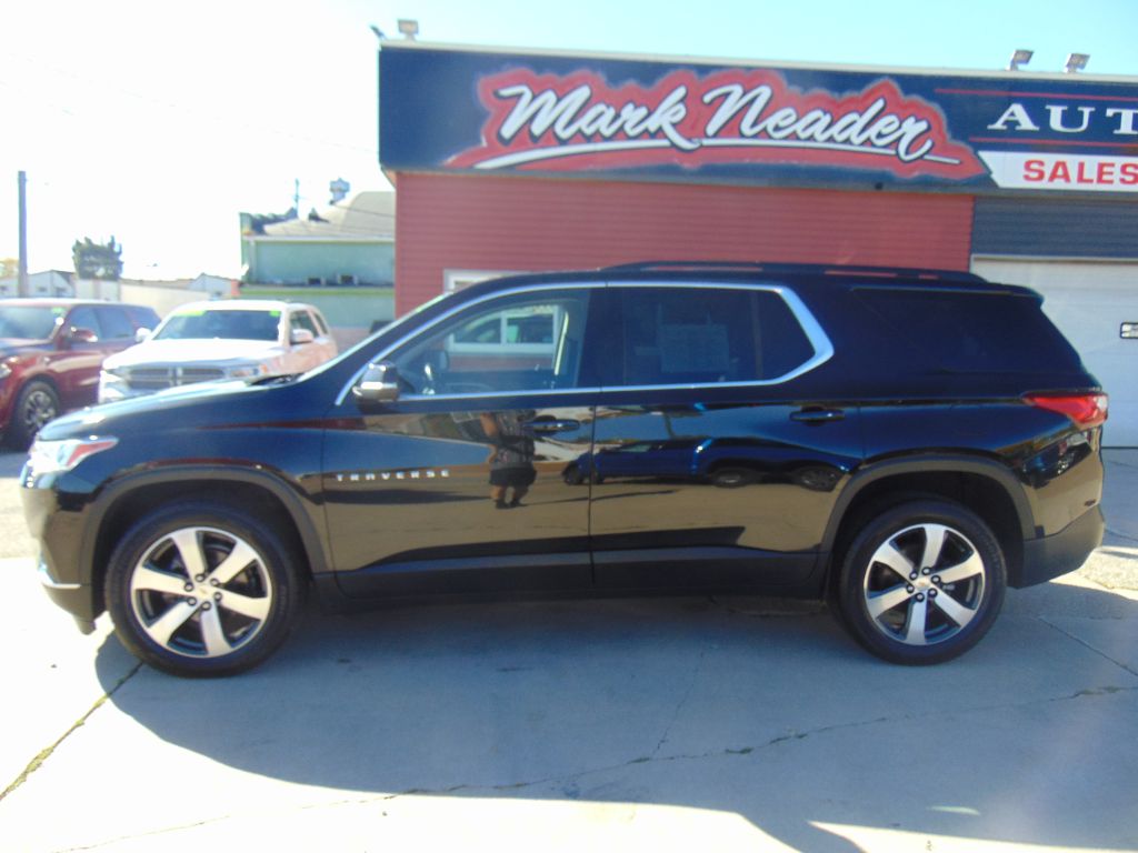 Photo 8 of this CHEVROLET TRAVERSE 3LT