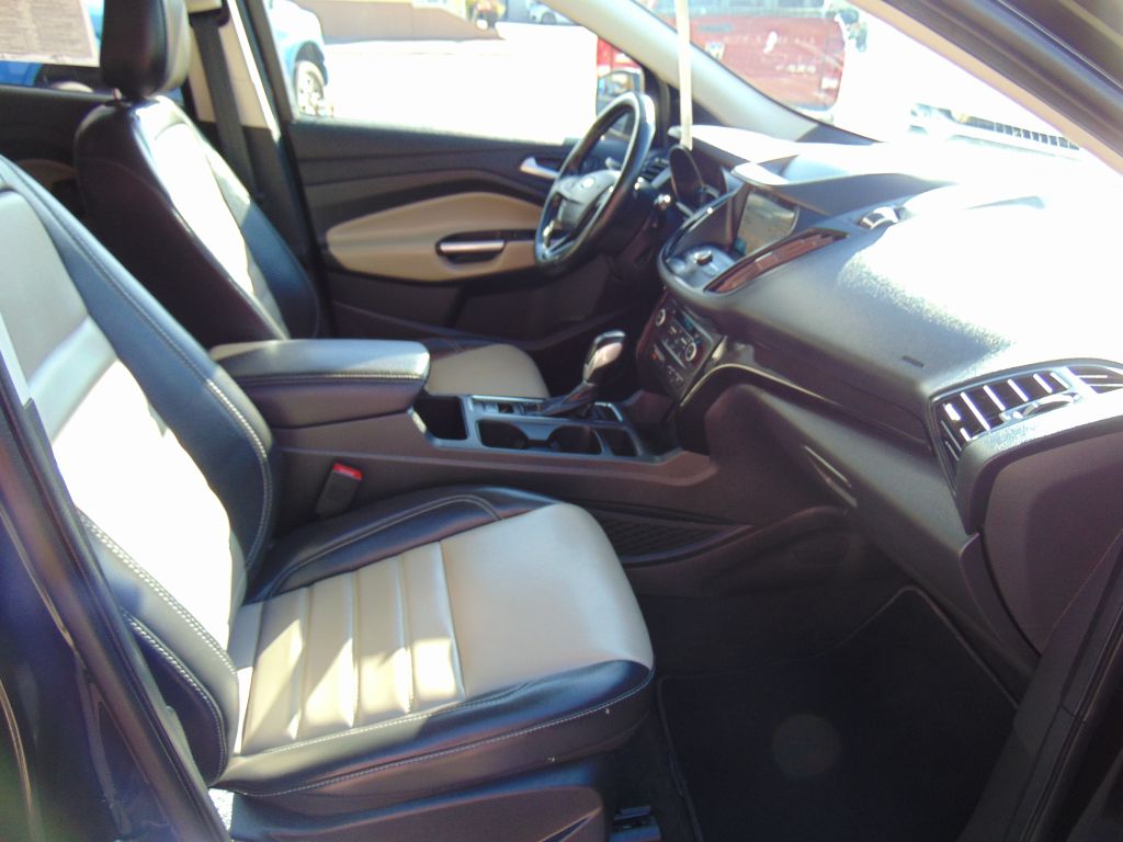 Photo 11 of this FORD ESCAPE SEL