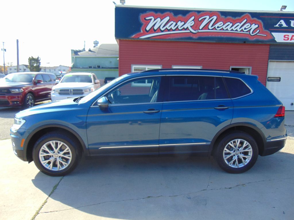 Photo 8 of this VOLKSWAGEN TIGUAN SE