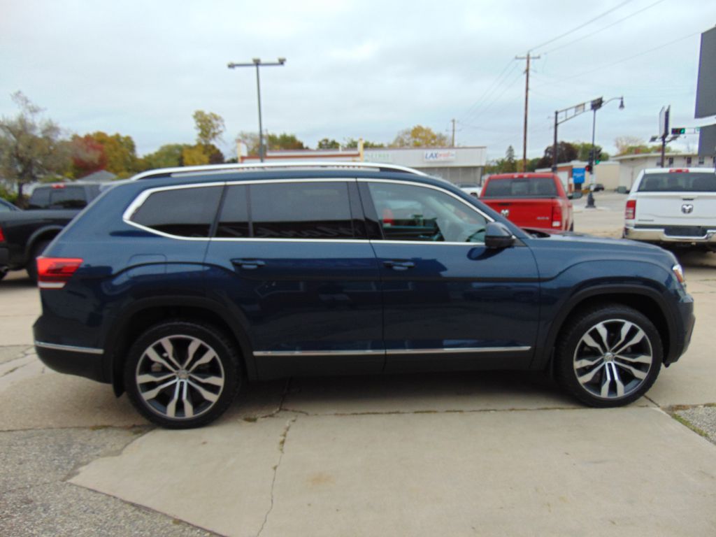 Photo 4 of this VOLKSWAGEN ATLAS SEL