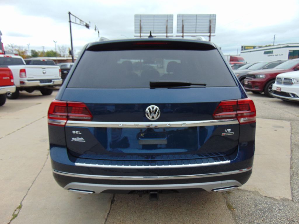 Photo 6 of this VOLKSWAGEN ATLAS SEL