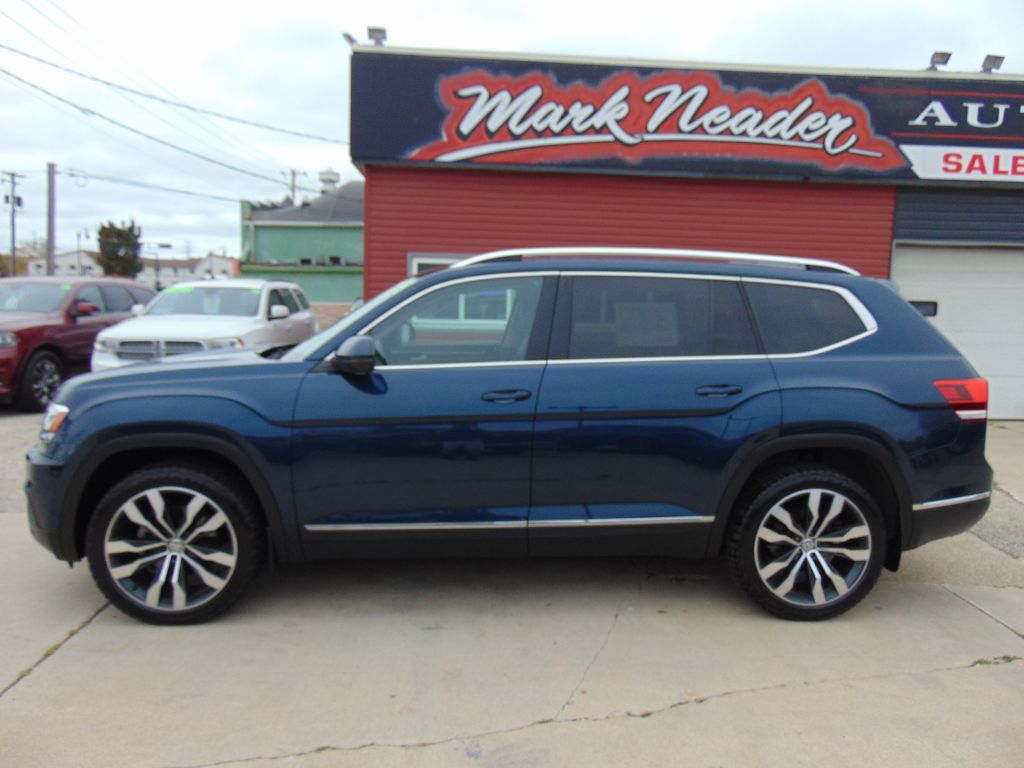 Photo 8 of this VOLKSWAGEN ATLAS SEL