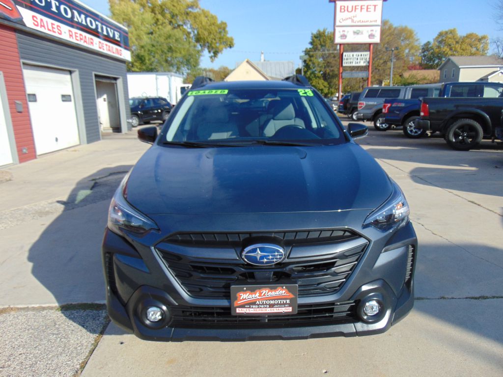 Photo 2 of this SUBARU OUTBACK PREMIUM