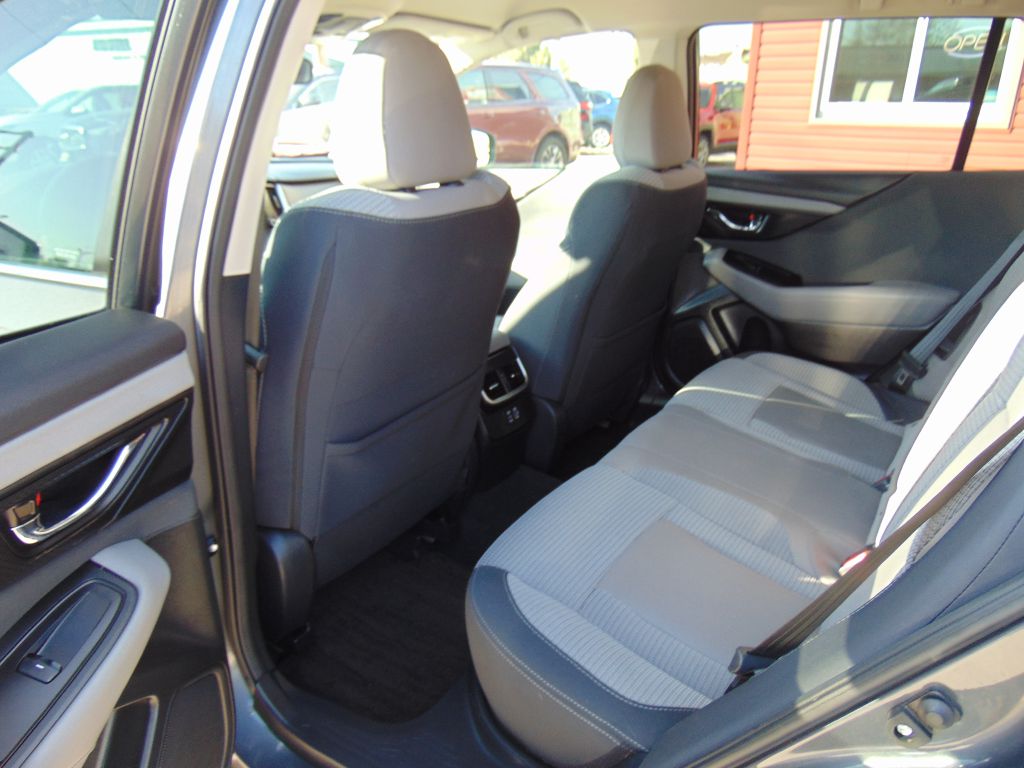 Photo 9 of this SUBARU OUTBACK PREMIUM