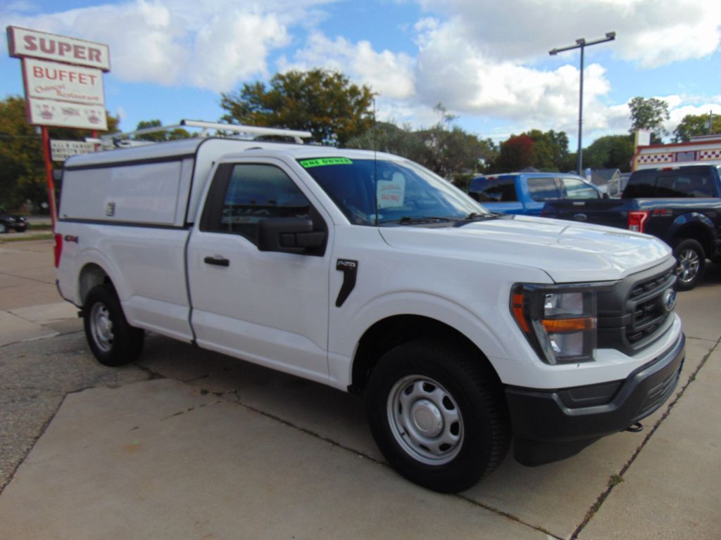Photo 3 of this FORD F150 XL