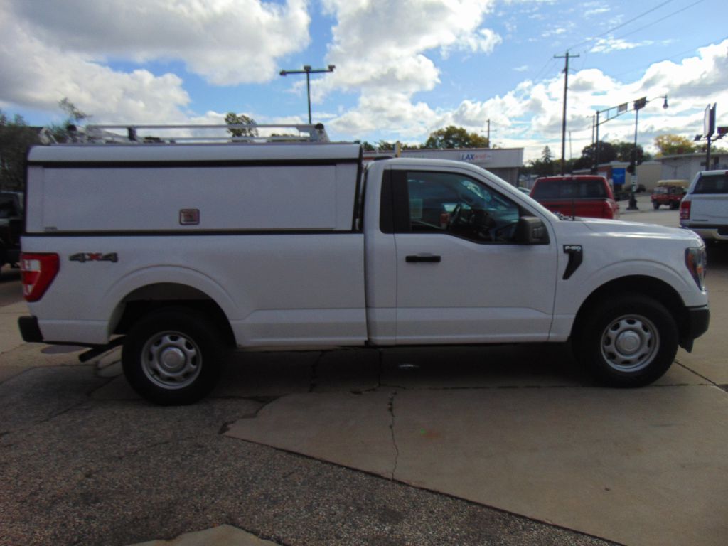 Photo 4 of this FORD F150 XL