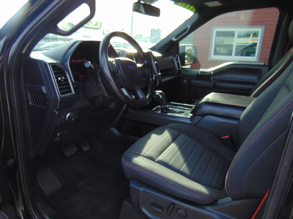 Photo 11 of this FORD F150 XLT SPORT