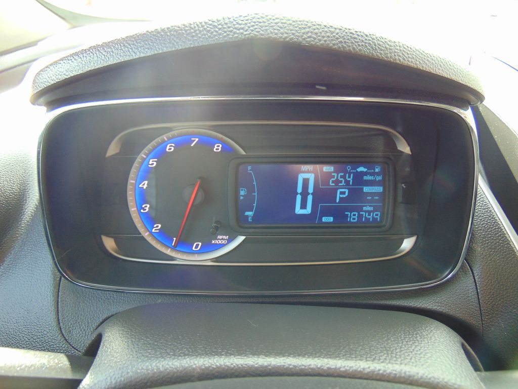 Photo 13 of this CHEVROLET TRAX LS