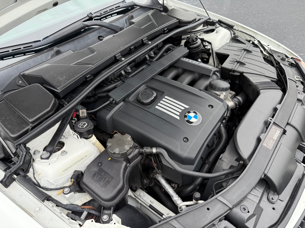 Photo 26 of this BMW 328