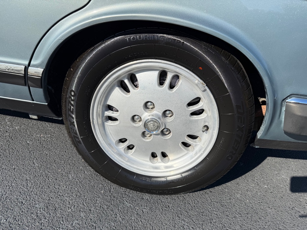 Photo 43 of this JAGUAR XJ6
